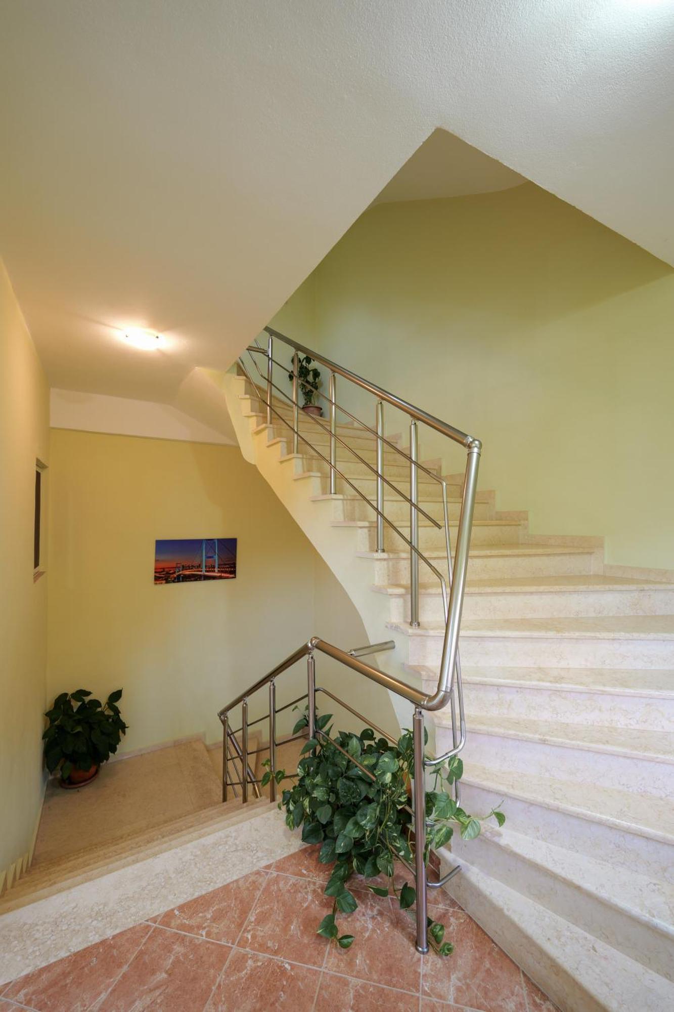 Unico Aparthotel Saranda Extérieur photo
