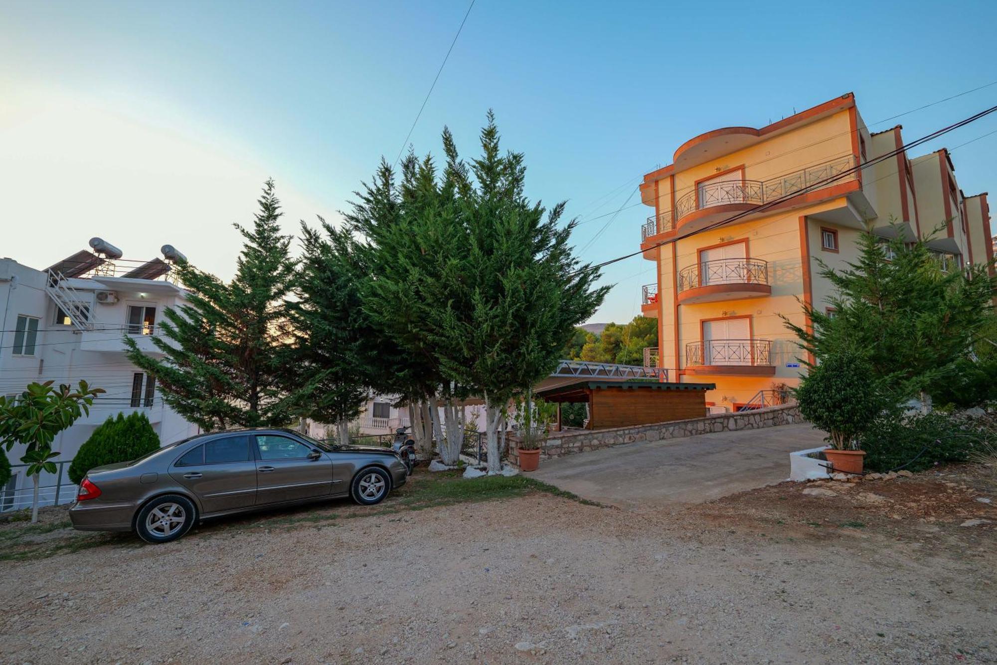 Unico Aparthotel Saranda Extérieur photo