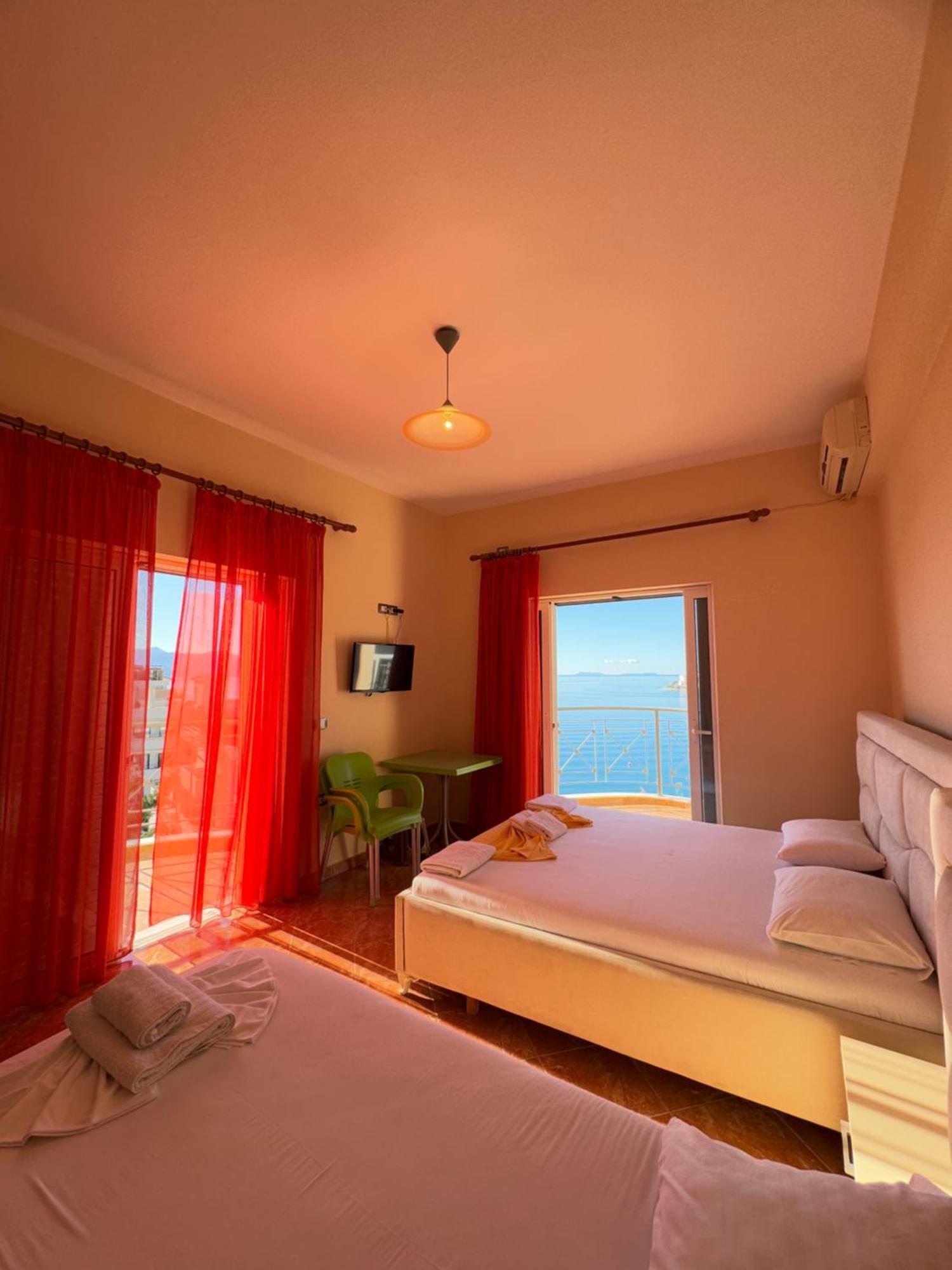 Unico Aparthotel Saranda Extérieur photo