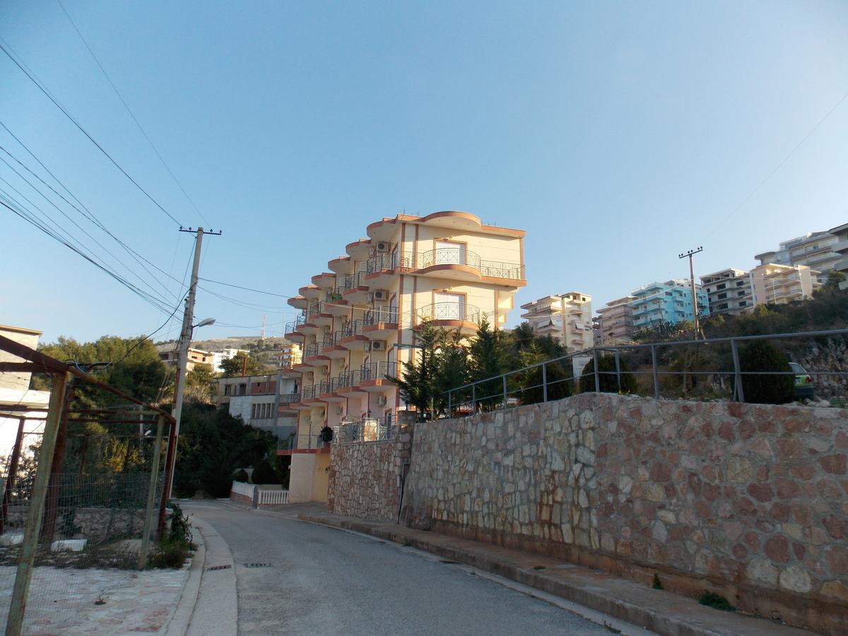 Unico Aparthotel Saranda Extérieur photo